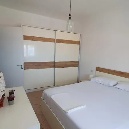 Apartment Deli