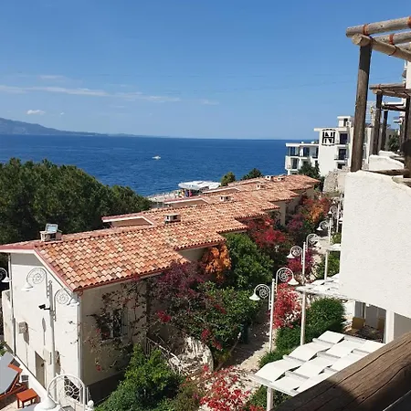 Deli Sarande