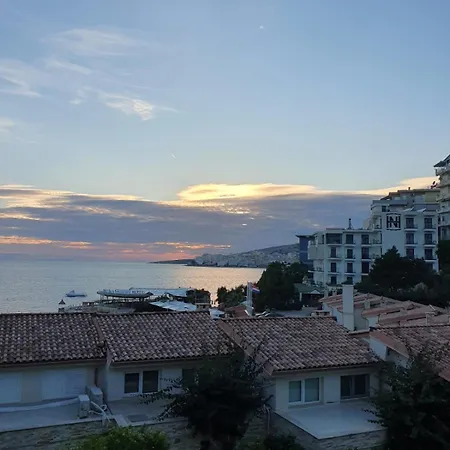 Deli Sarande