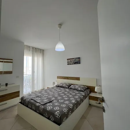 Deli Apartment Sarande